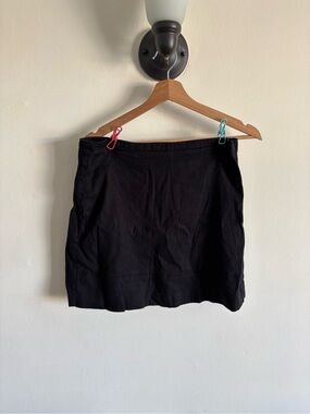 Everlane Black Mini Skirt in Stretch Linen